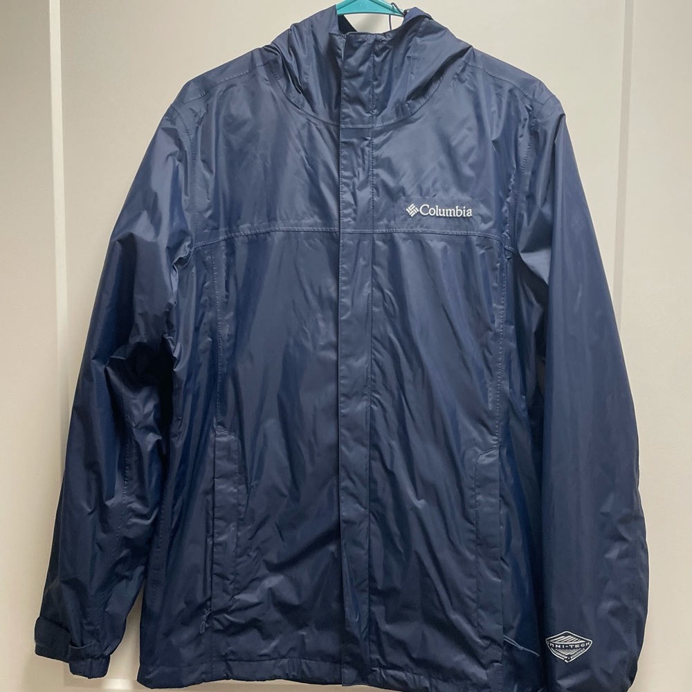 Navy blue Omni-tech rain coat